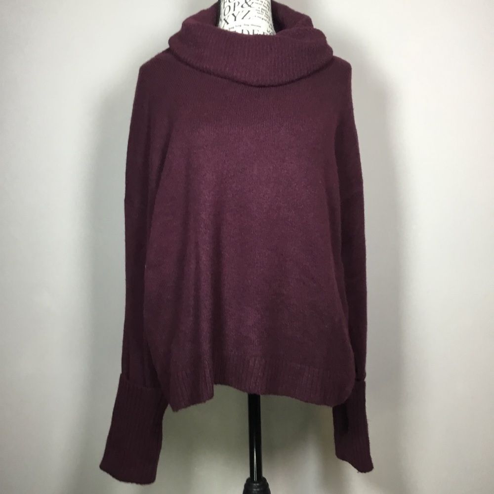 Slouchy aubergine purple vowel neck sweater wool cotton blend layering winter S